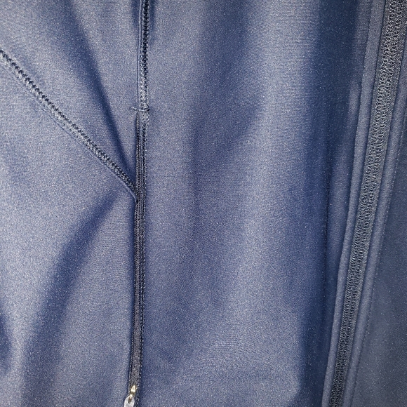 Old Navy PowerSoft Full Zip Jacket. Size XL, in navy blue color - Picture 3 of 7